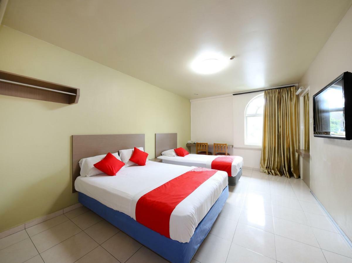 Oyo 434 Marbella Hotel Джохор-Бару Экстерьер фото