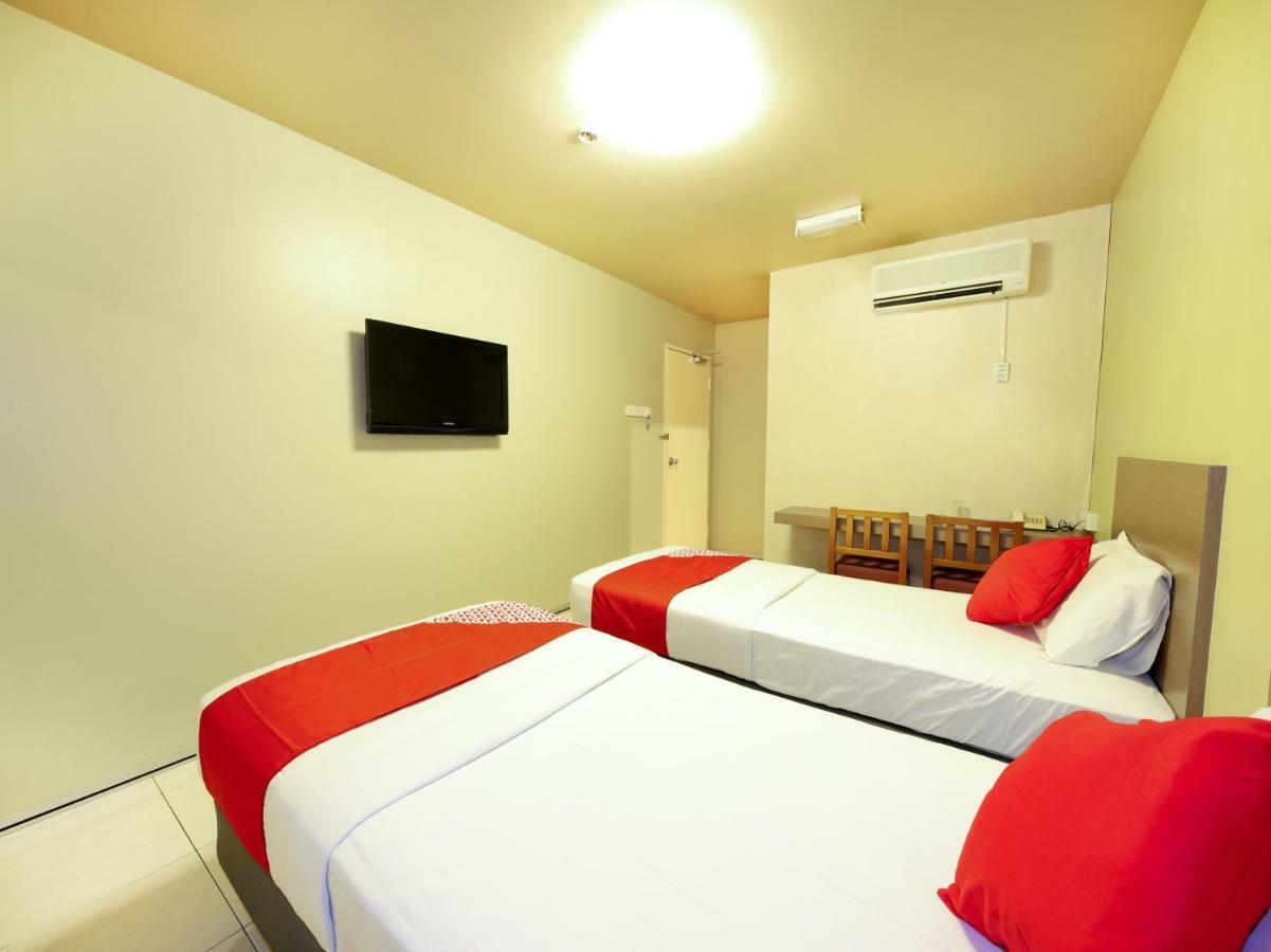 Oyo 434 Marbella Hotel Джохор-Бару Экстерьер фото