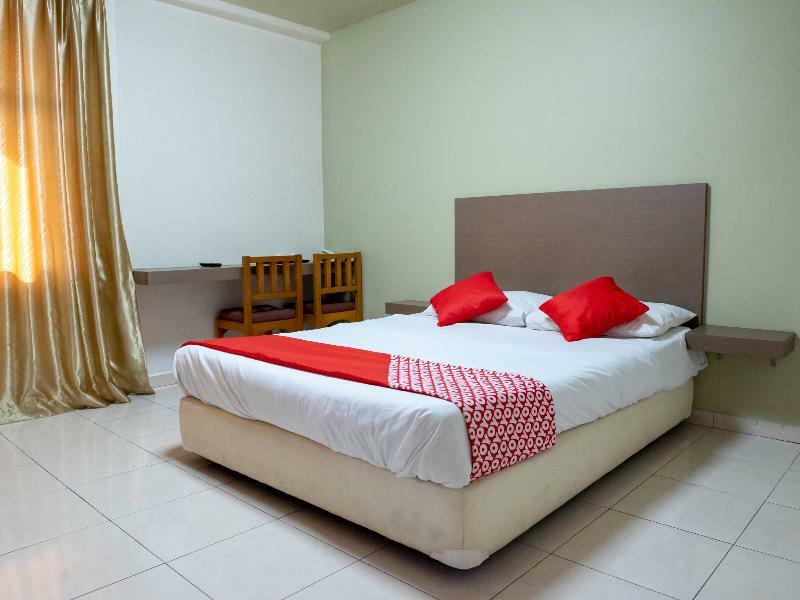 Oyo 434 Marbella Hotel Джохор-Бару Экстерьер фото