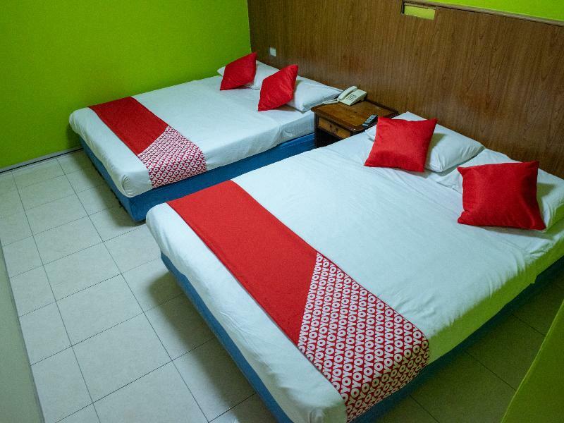 Oyo 434 Marbella Hotel Джохор-Бару Экстерьер фото